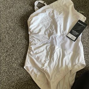 Miraclesuit NWT size 16